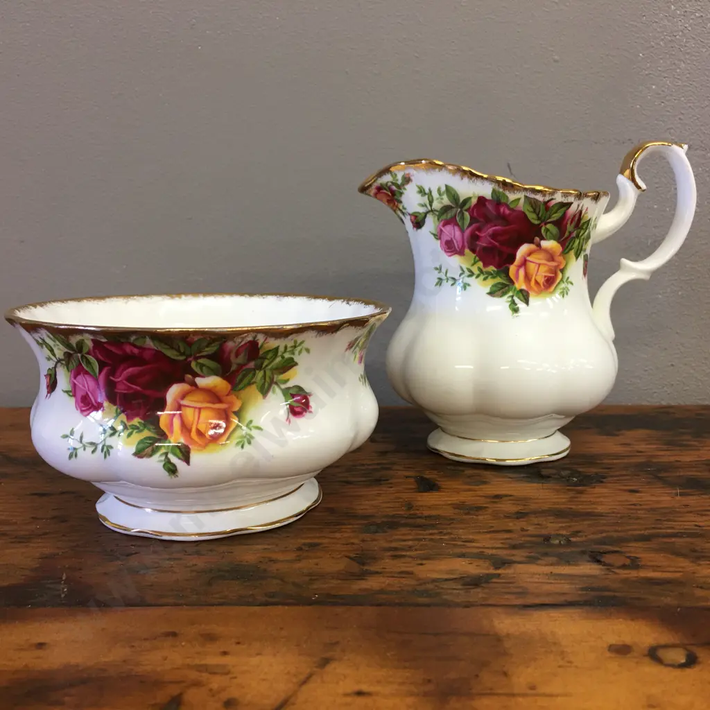  Royal Albert Old Country Roses Creamer & Sugar Bowl Image 1++