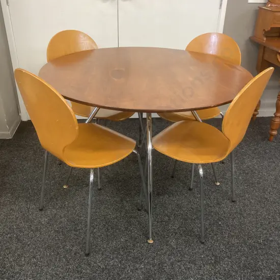 Modernist Round Wooden Topped Table (Dia 110cm) With 4 Steam Back Wooden Dining Chairs