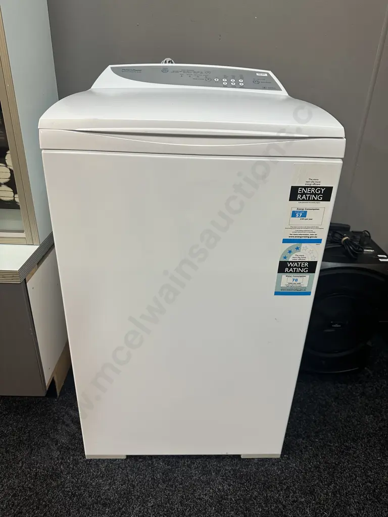 Fisher & Paykel 6kg QuickSmart Top Load Washing Machine Model MW60, #ERG481901 Image 1++