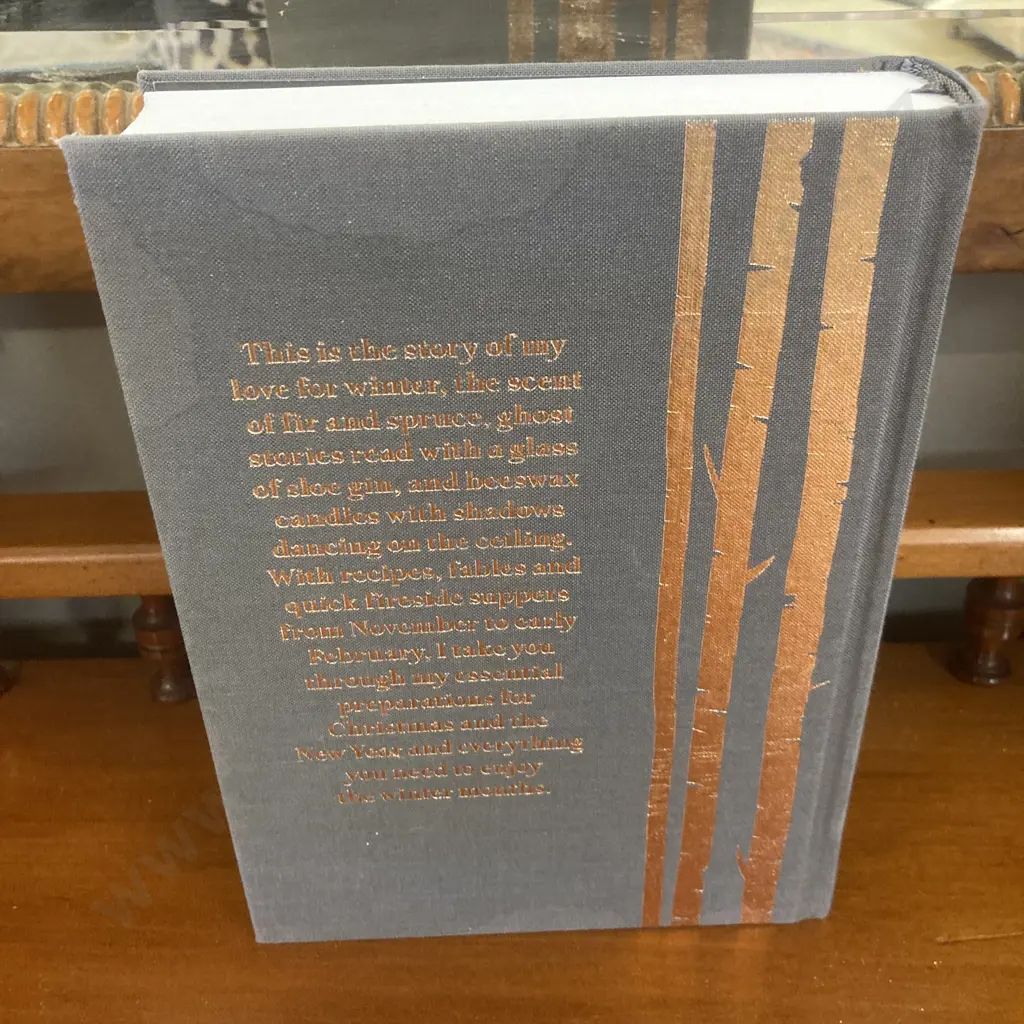 The Christmas Chronicles Notes, Stories And Essential Recipes For Midwinter by Nigel Slater Image 1++