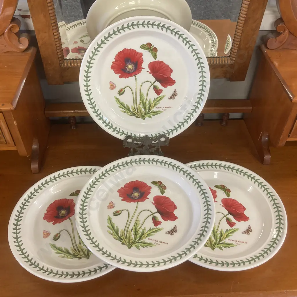 Set of Four Portmeirion Botanic Garden Dinner Plates - 27cm Poppy Image 1++