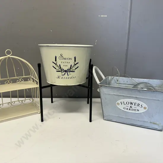 Assorted Garden Pots & Small Cream Mesh Shelf