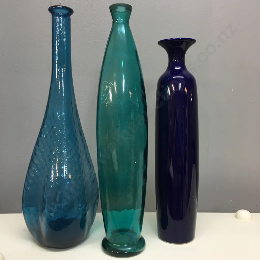 Selection Of Tall Glass Vases Including Italian, Maxwell Willams Etc Image 1++