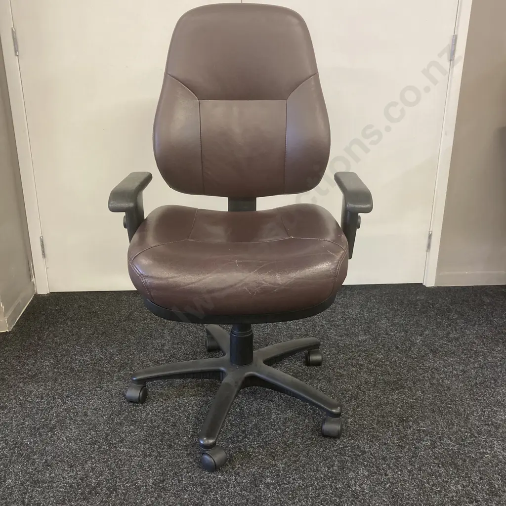 Buro Brown Leather Gaslift Office Chair, 3 Lever, Adjustable Arms, Mobile Image 1++