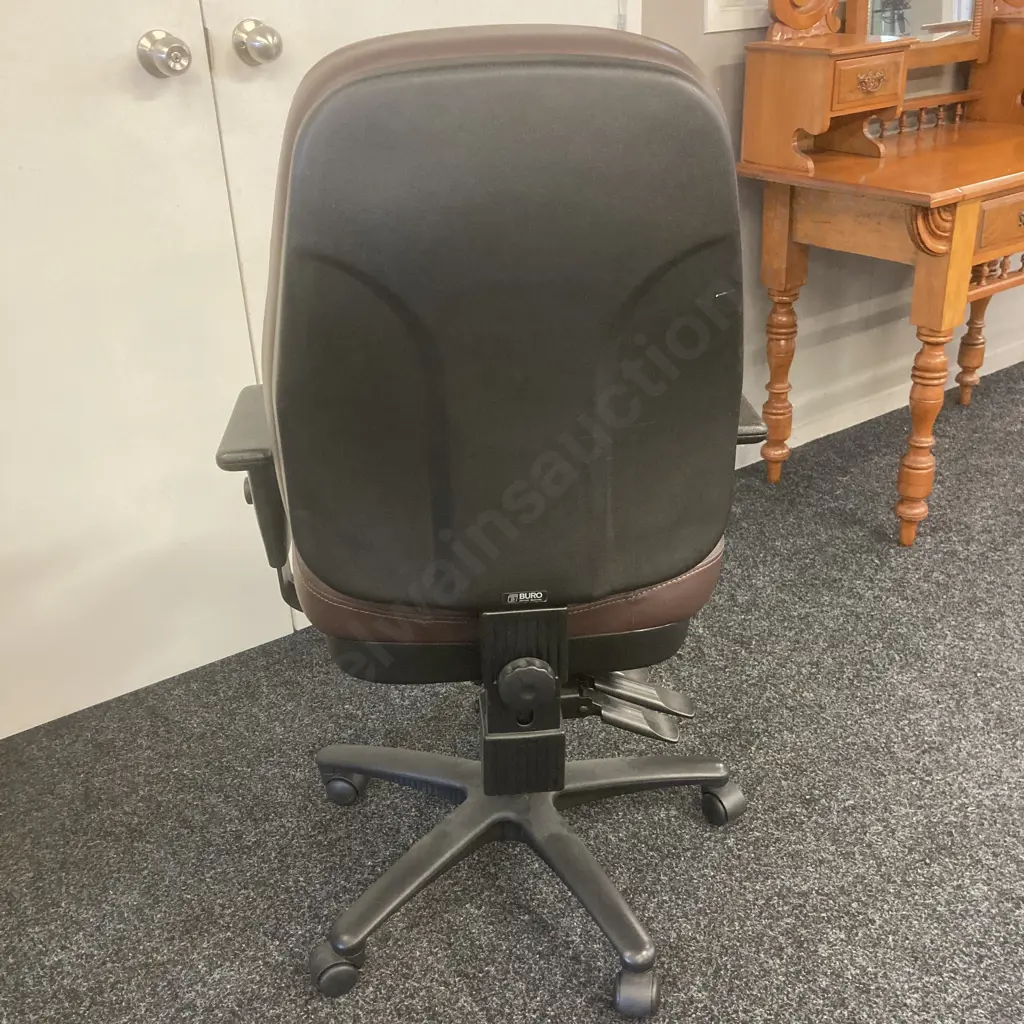 Buro Brown Leather Gaslift Office Chair, 3 Lever, Adjustable Arms, Mobile Image 1++