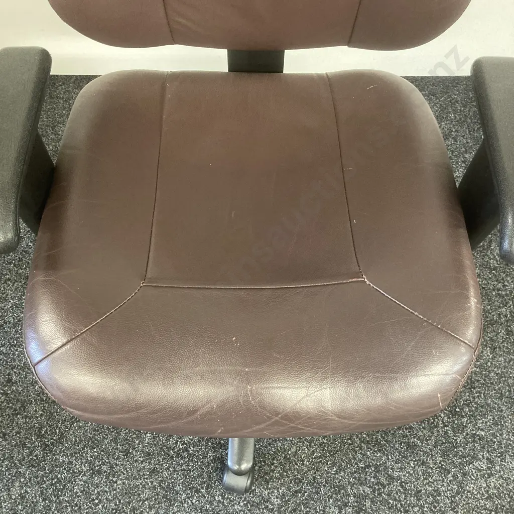 Buro Brown Leather Gaslift Office Chair, 3 Lever, Adjustable Arms, Mobile Image 1++