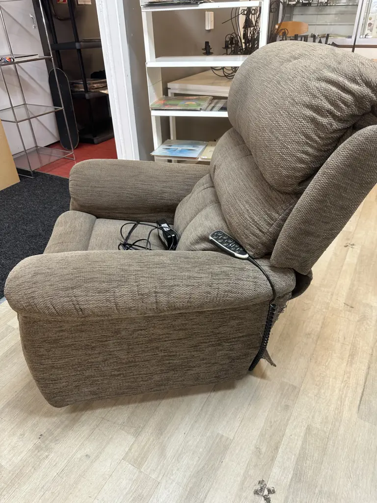 LazBoy Brown Fabric Electric Recliner Image 1++