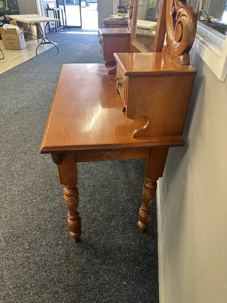 Kauri Colonial Dresser With Three Drawers, Carved Wood Details & Bevelled Edge Mirror H172,W110,D50cm. Image 1++