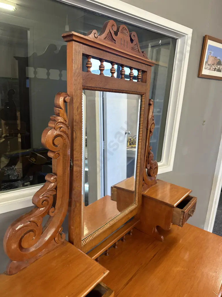 Kauri Colonial Dresser With Three Drawers, Carved Wood Details & Bevelled Edge Mirror H172,W110,D50cm. Image 1++