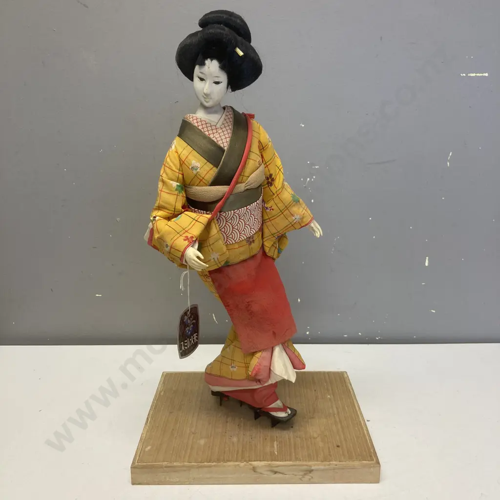 Vintage 42cm Japanese Geisha Doll On Stand With Original Tag - 'Violet Doll ' Nagoya Image 1++