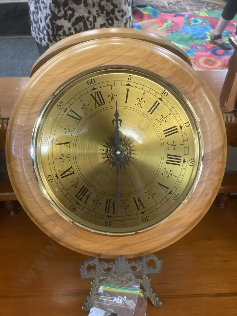 New Zealand Rimu Wall Clock  - Peter Knight, Whangamata (As Found Condition). 29cm Image 1++