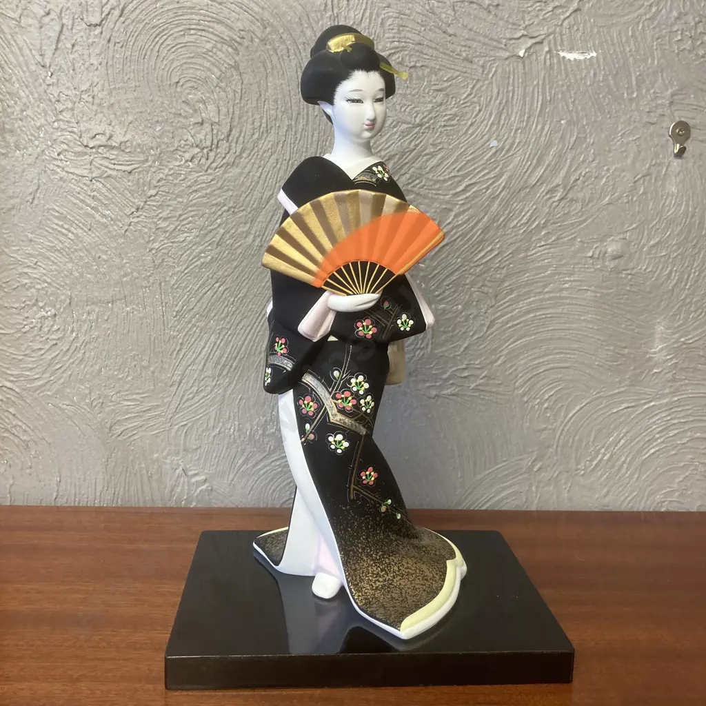 Vintage 36cm Japanese Geisha Ceramic Figurine Holding Fan, Black Wooden Stand Image 1++