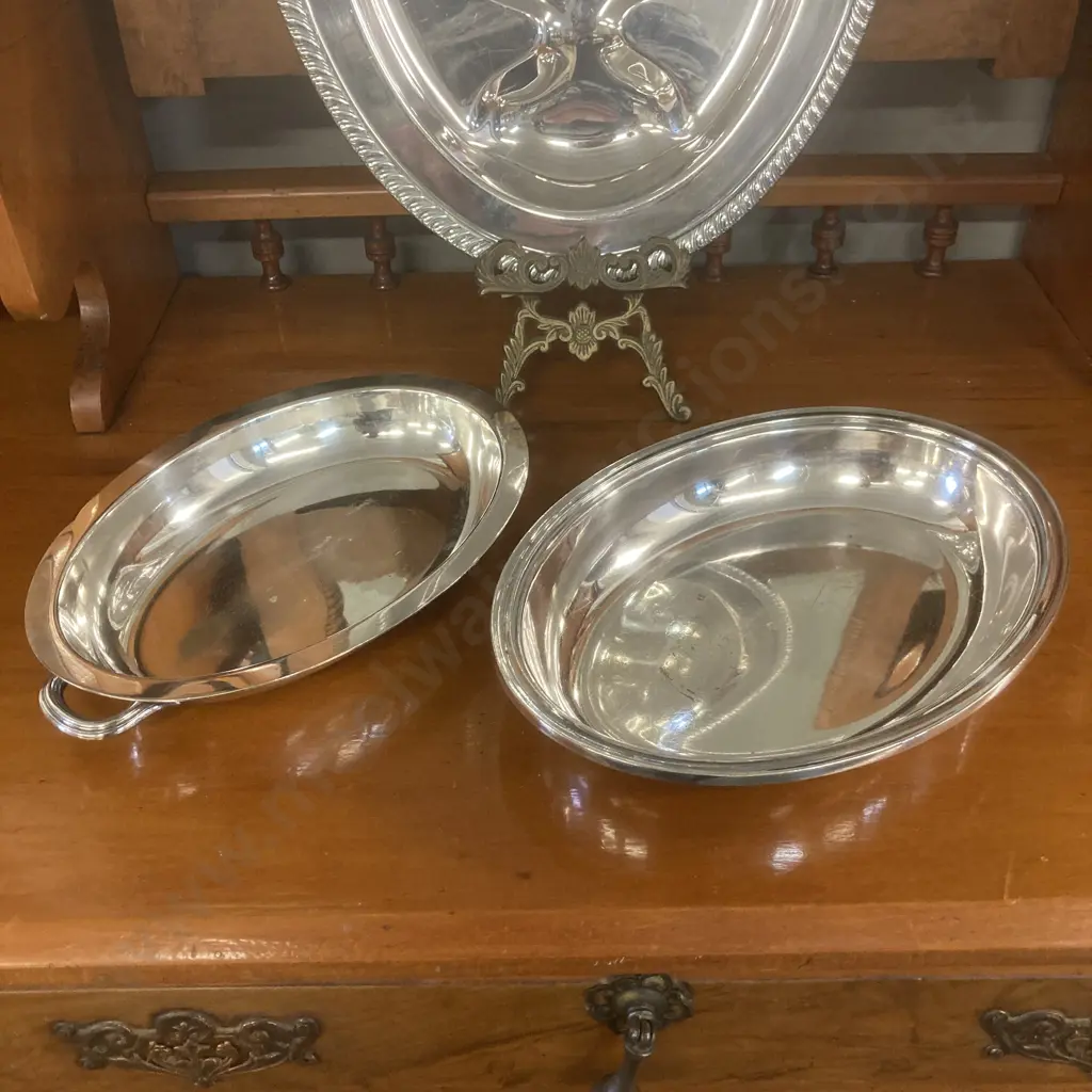 Vintage Silver Plated Lidded Casserole Dish 8 x 26cm & “Tree of Life" Tray Silver Plate Meat Serving Platter 40cm Image 1++