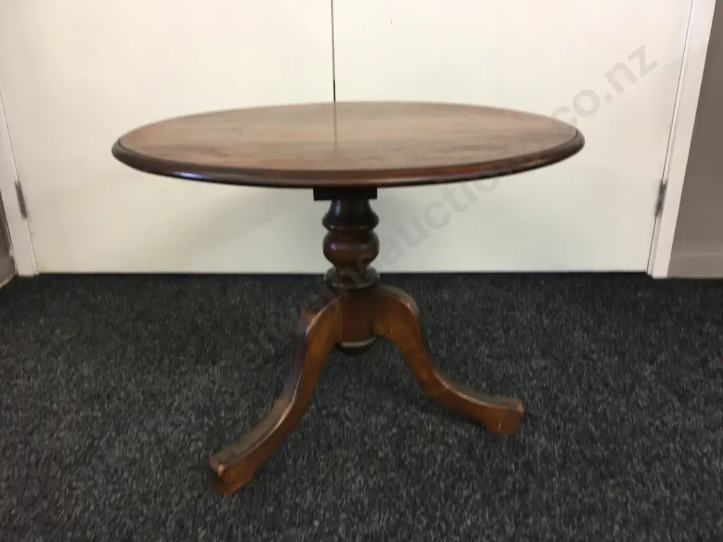 Vintage Mahogany Round Tri Legged Table H51,Dia68cm. Image 1++