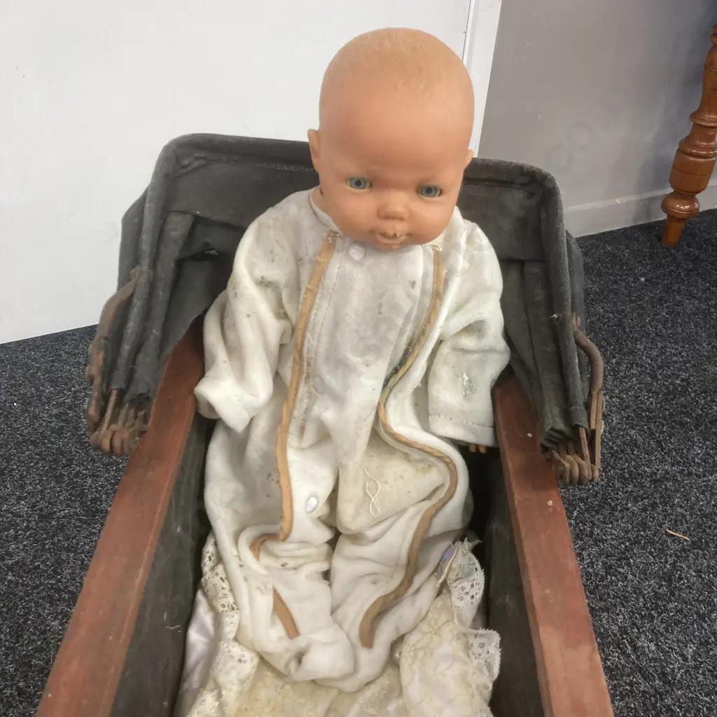 Antique Victorian Style Dolls Pram. 55 x 46cm Image 1++
