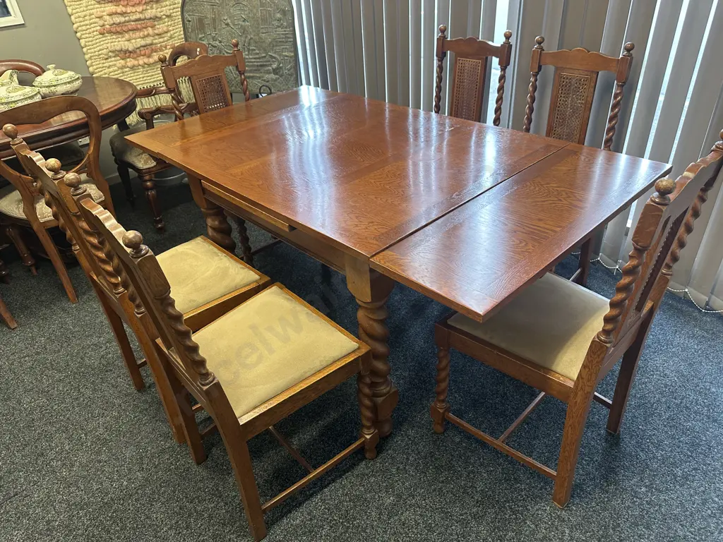 Oak Barley Twist Extension Table With Set of 6 Barley Twist Dining Chairs Image 1++