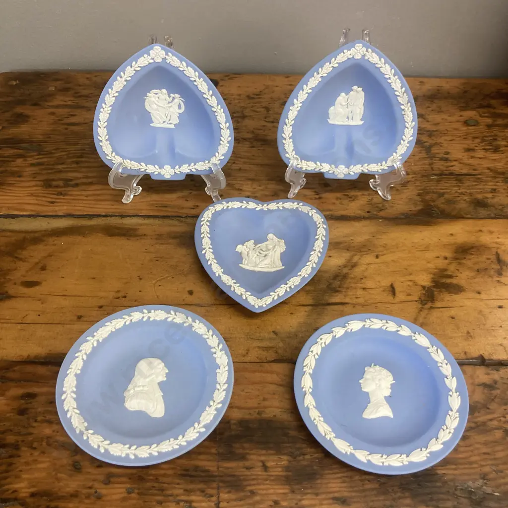 Lot of Five Wedgwood Jasperware Trinket Dishes Image 1++