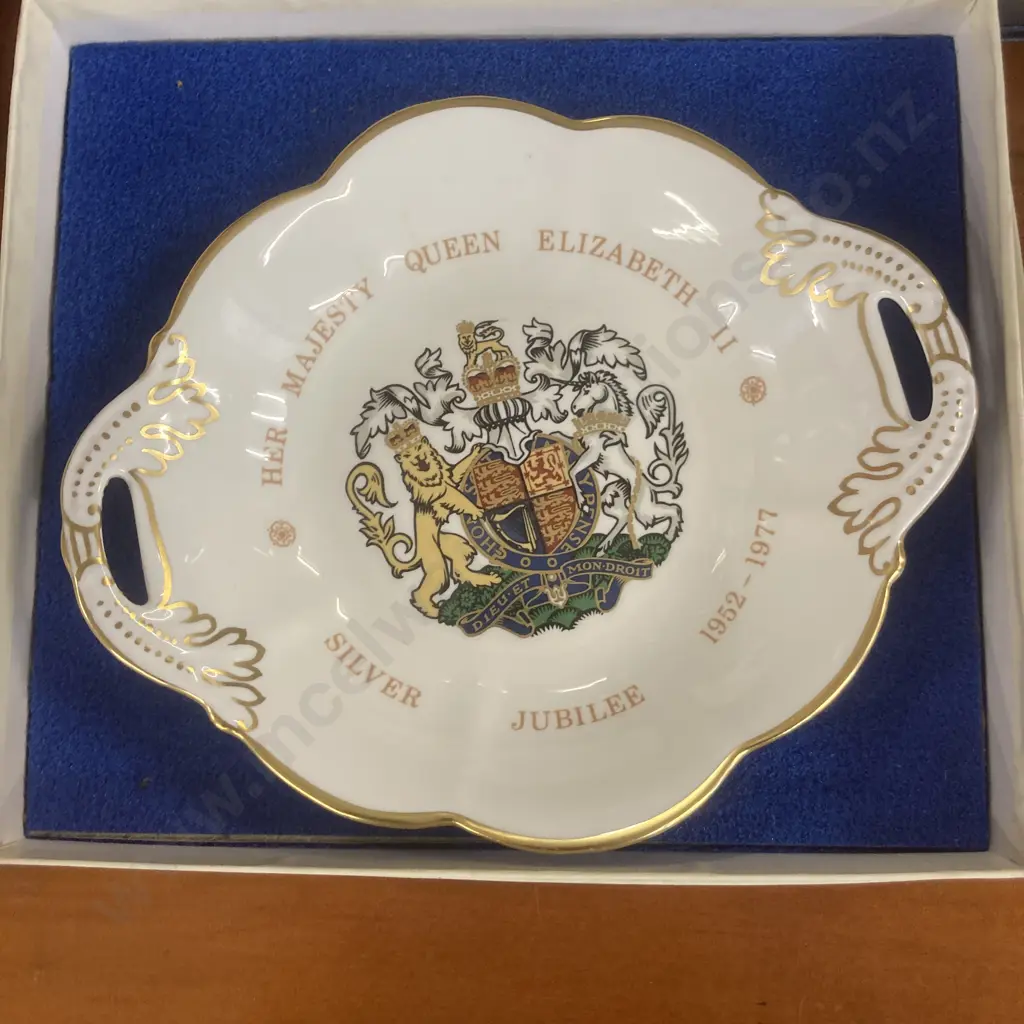 Queen Elizabeth Silver Jubilee Dish 1977 Coalport &1981 Charles & Diana Wedding Plate by Bing & Grondahl Denmark, Boxed Image 1++