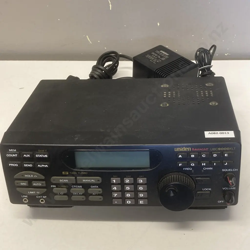 Uniden Bearcat Scanner UBC9000XLT Image 1++