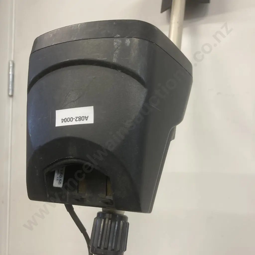 Fisher M-Scope F2 Metal Detector, F4 & 1 Other Metal Detector Heads (Missing Battery Cover) Image 1++