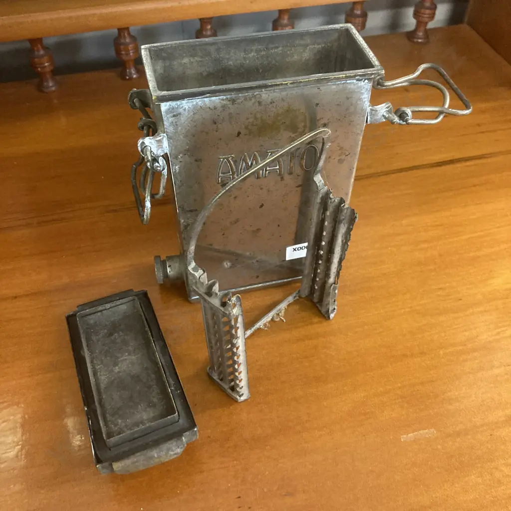 Rare Size 1930s AMATO Glass Plate Developing Tank For 2.75 x 3.25" Plates, With Perforated Plate Rack Image 1++