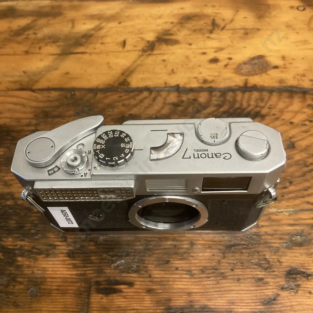 Canon Model 7 Rangefinder 35mm Film Camera from JAPAN #980426, (1961 - 1964), Leica Screw Mount Image 1++