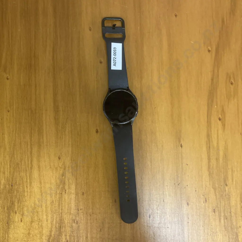 Samsung Galaxy Watch4 SM-R860 (40mm) Black. Serial # RFAT22QACCK Image 1++