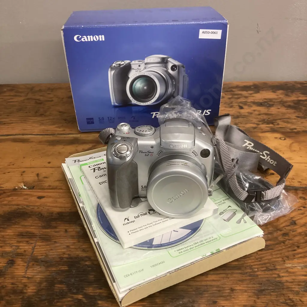 Canon Powershot S2 IS Digital Camera - 5MP, 12 x Optical Zoom Lens With Box, Manual, Solution Disc Image 1++