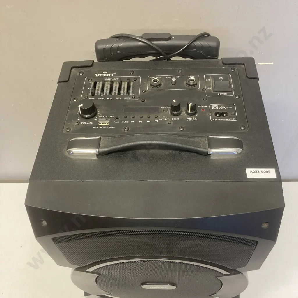 Veon PA Speaker System, Model SR06163 Image 1++