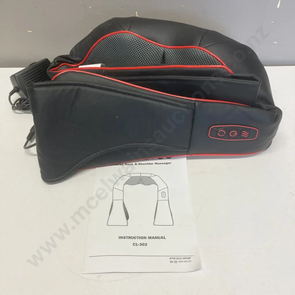 Living & Co Shiatsu Neck and Shoulder Massager Black/Red Image 1++