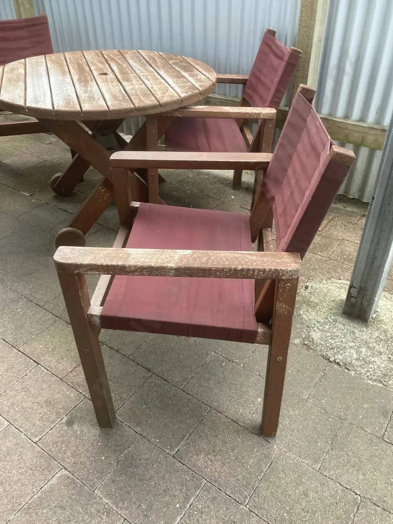 Devon Outdoor 1m Round Table (2 Wooden Wheels ) With Four Burgundy Canvas & Wooden Armed Chairs Image 1++