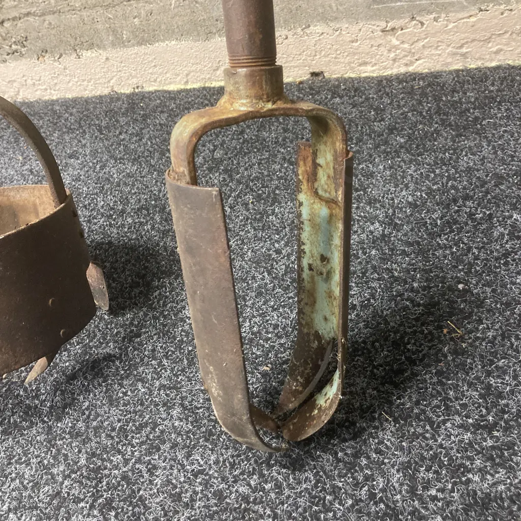 Vintage Hardy Pick Sheffield England Post Hole Borer Manual Auger Dia 20cm & Small Manual Auger 11cm Image 1++