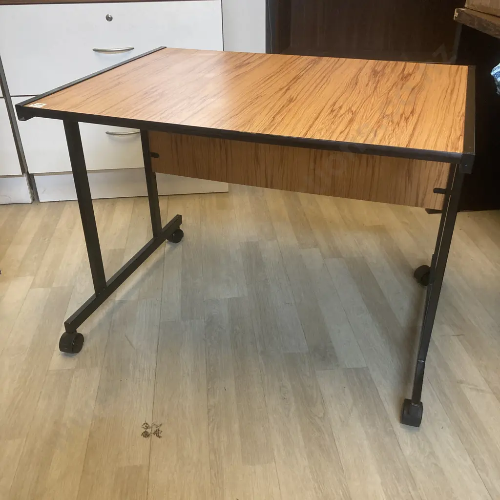 Computer Table - Wood Effect, Steel Frame, Mobile. H68 W94 D68cm Image 1++