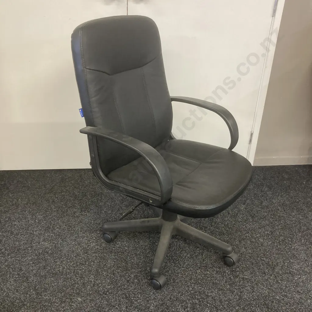Avant Black Leather Effect Desk Chair Image 1++