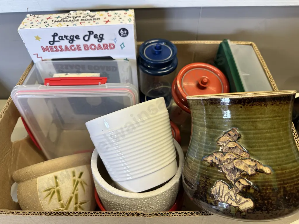 Assorted Planter Pots, Message Board & Plasticware Image 1++