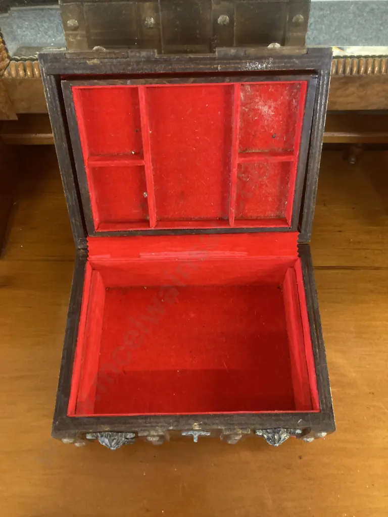 Vintage Treasure Chest Jewellery Box (As Found Condition). H16.5 W25 D19cm Image 1++