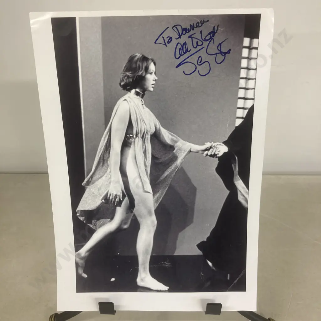 Jenny Agutter "Doctor Who" Autographed Signed Photo With Correspondence Image 1++