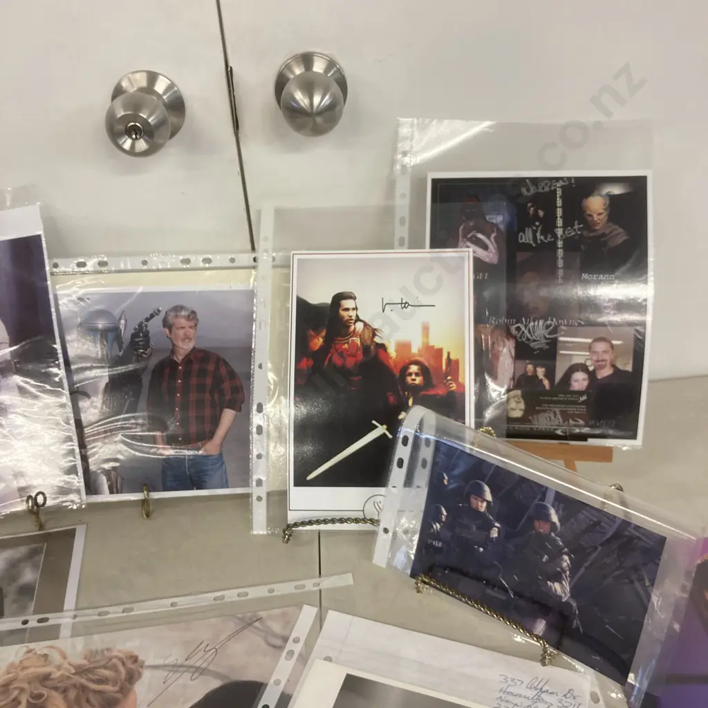 Sci Fi, Star Trek, Buck Rogers, Starship Troopers Etc Autographs, Signed Photos Etc Image 1++