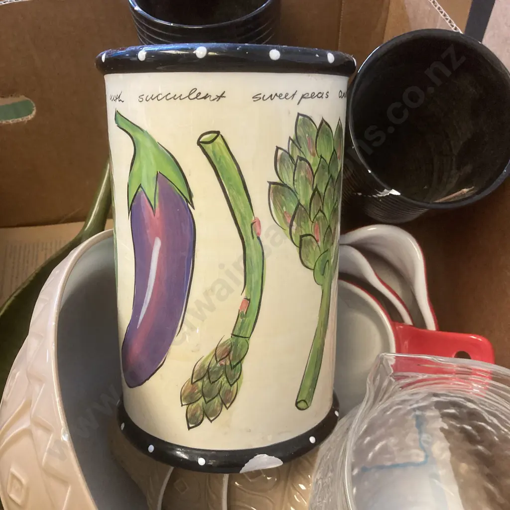 Box of Vases, Utensil Canister, Bowls Etc Image 1++