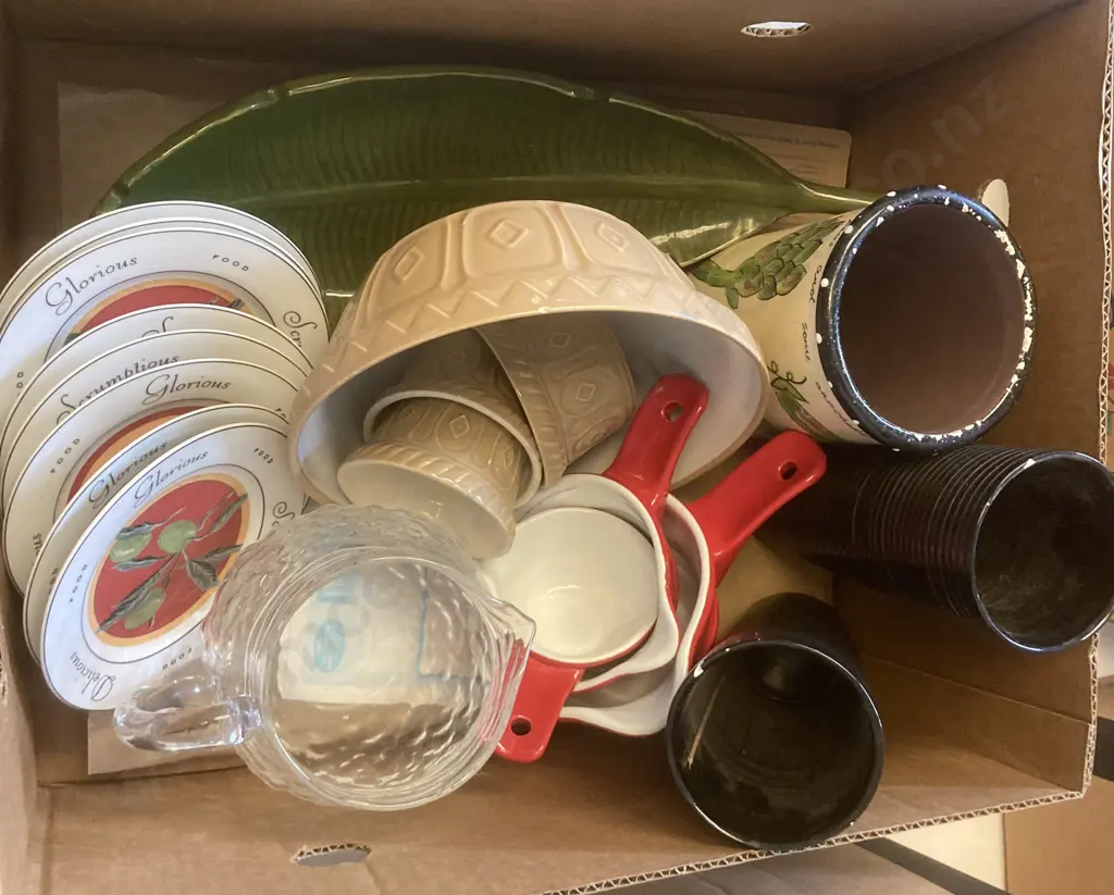 Box of Vases, Utensil Canister, Bowls Etc Image 1++