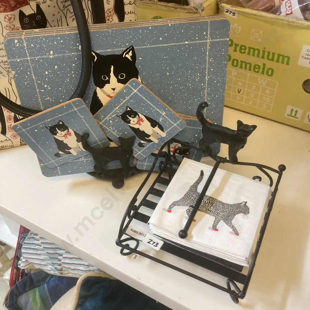 Selection of Cat Items Including Vintage Cosgrove & Beasley Australia Bag, Serviette & Paper Towel Holders Etc Image 1++