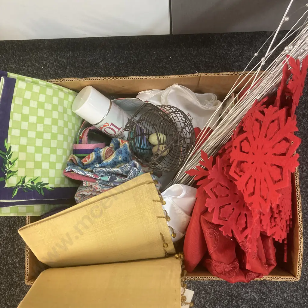 Assorted Tablemats & Place Mats Etc Image 1++