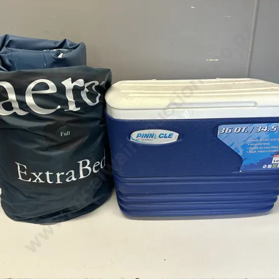 Pinnicle 34 Litre Chilly Bin With AERO Air Bed