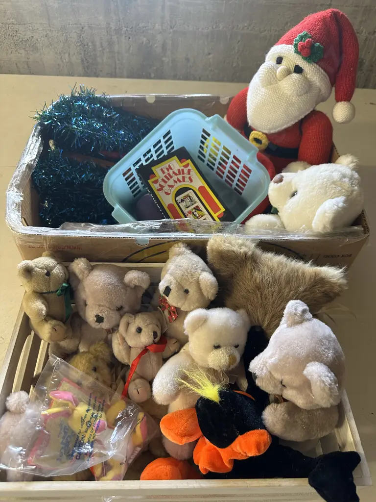 Selection Of Teddy Bears, Christmas Decorations Etc Image 1++