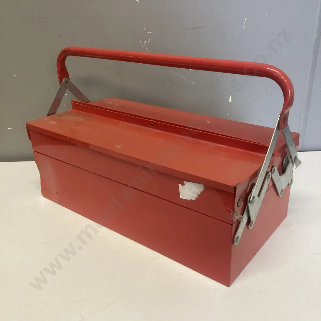 Red Steel Cantilever Toolbox & Tools Image 1++