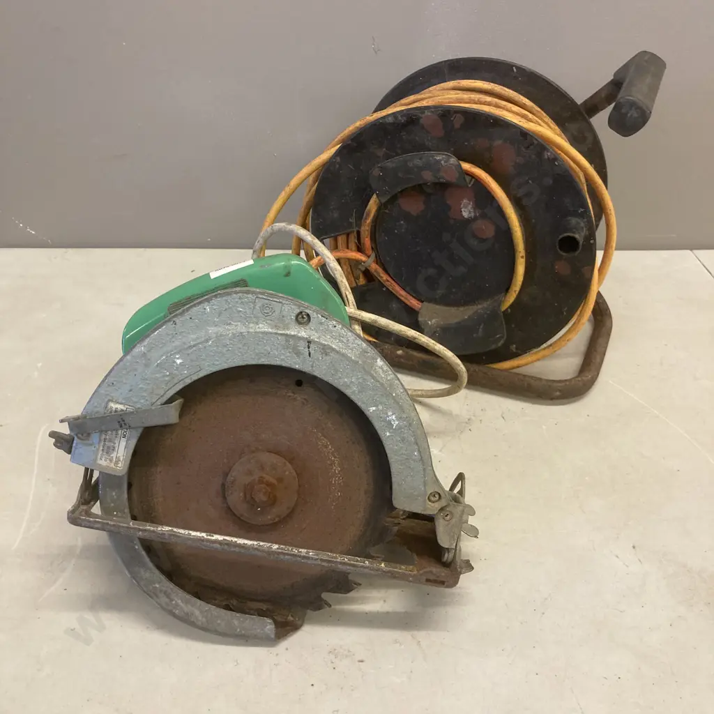 Hitachi FK-7 Circular Saw & Electric Lead On Reel Image 1++