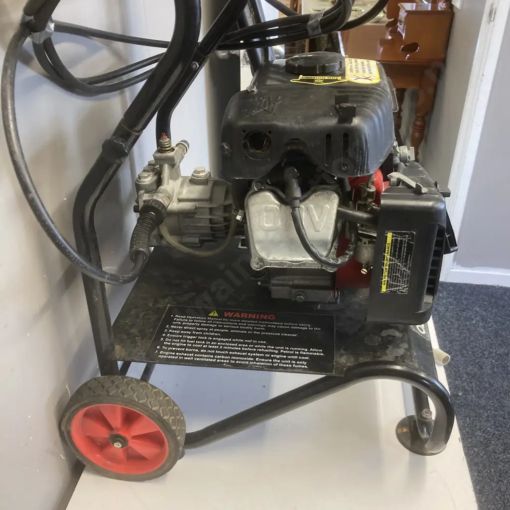 Ozito Pressure Cleaner - 2.4Hp 1300 Psi 7 l/min (FAULTY REFUND GIVEN) Image 1++