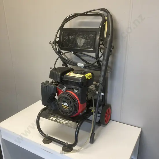 Ozito Pressure Cleaner - 2.4Hp 1300 Psi 7 l/min (FAULTY REFUND GIVEN)
