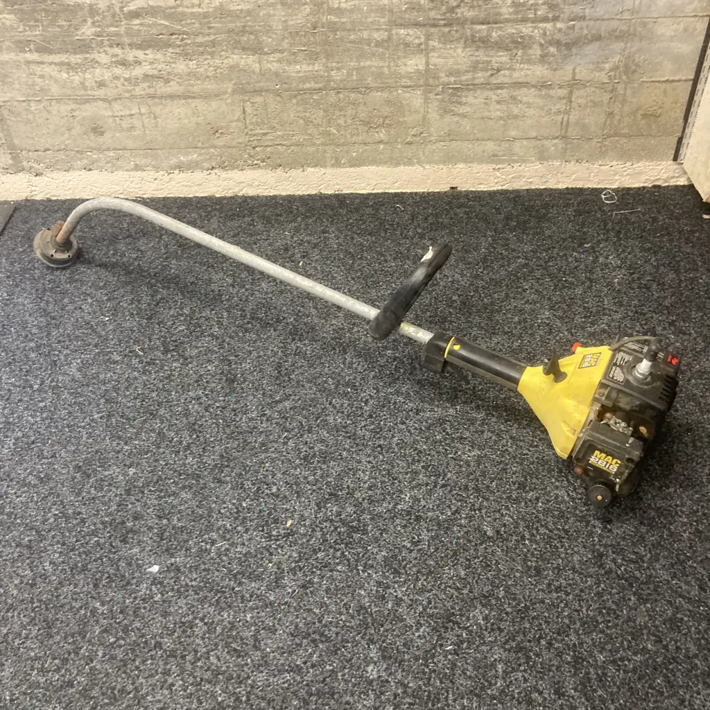 McCulloch Mac2816 Petrol Line Trimmer Image 1++