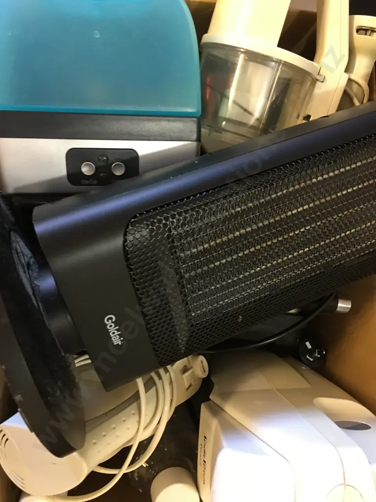 Assorted Box Lot Of Kitchen Appliances Image 1++